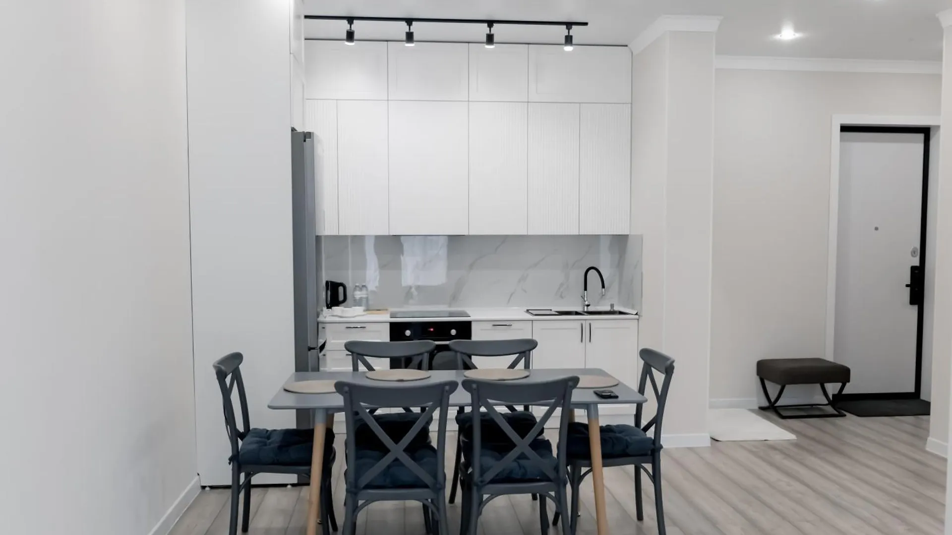 2 Bedroom Lux In Estet Residence By Zalina Apart Almaty 0*,  Kazakhstan